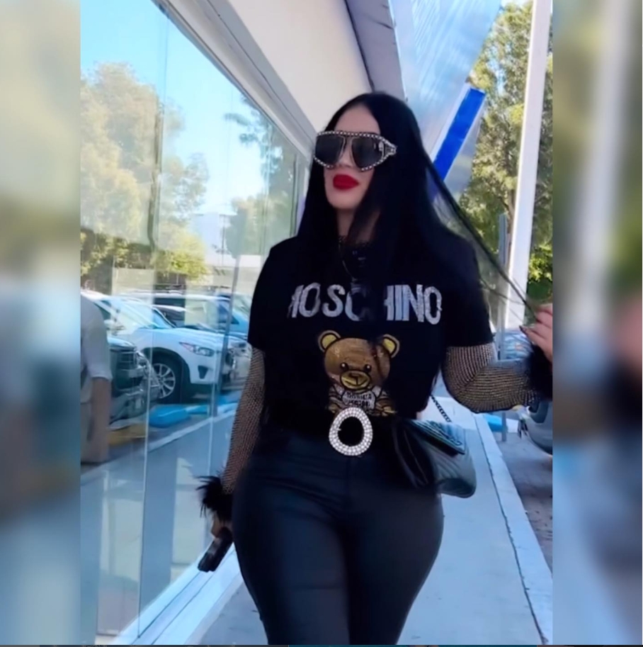 Jazmin, founder of Dayanna's Boutique